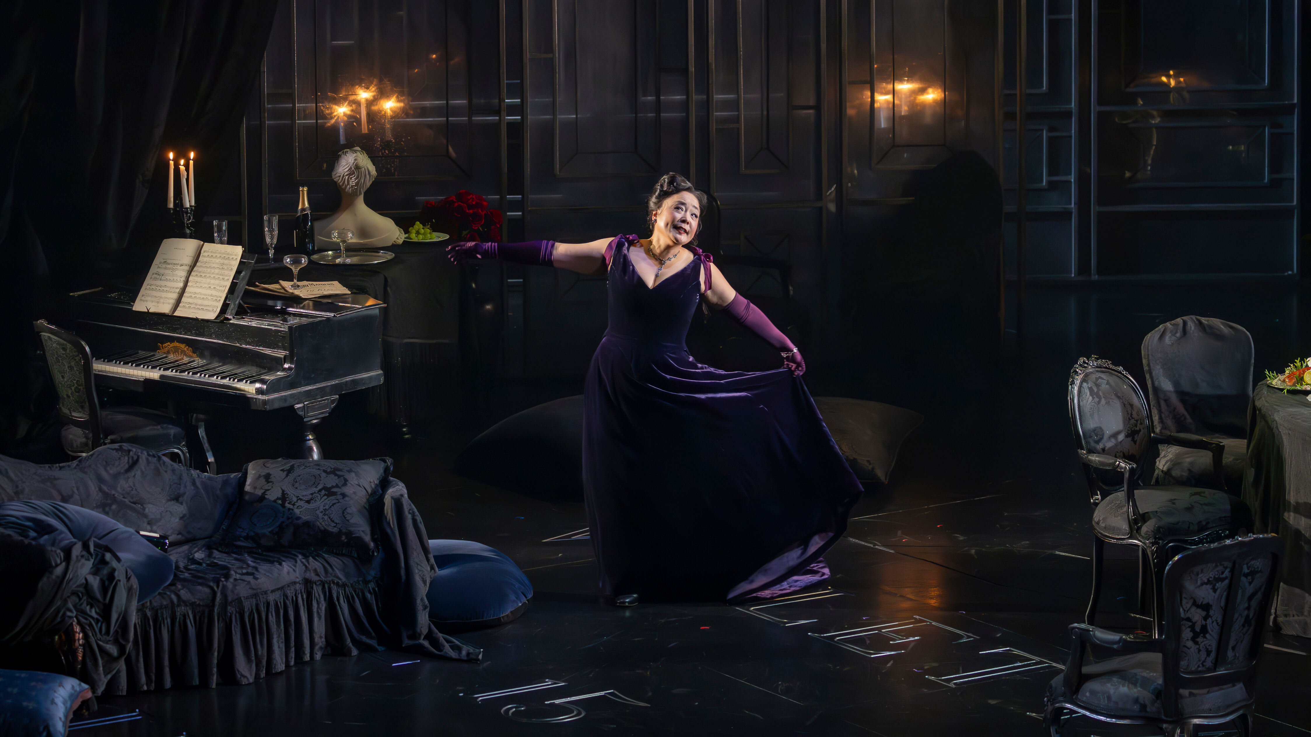 Hye Youn Lee (Violetta Valéry) in La traviata. Scottish Opera 2024. Credit James Glossop. (1)