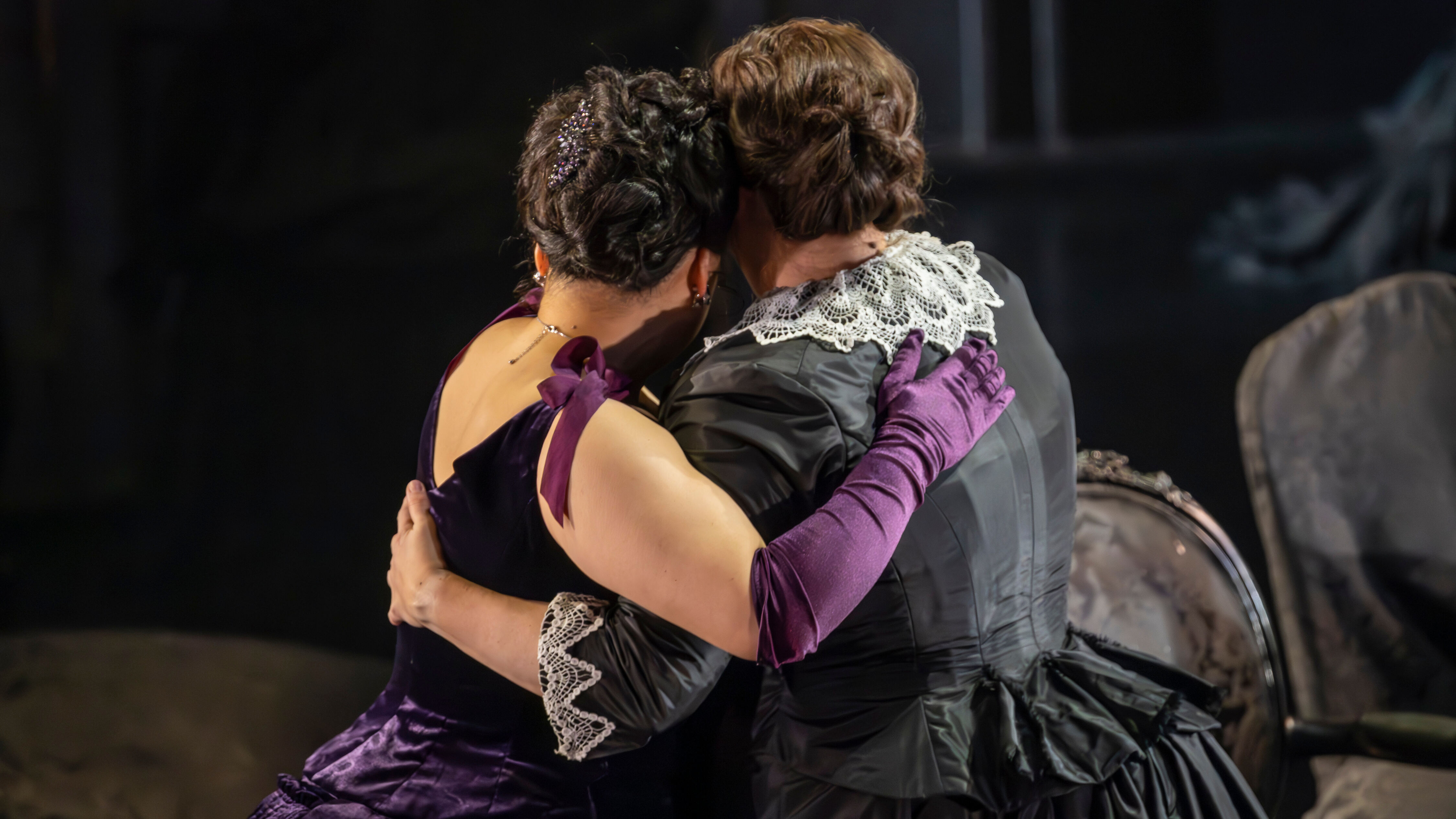 Hye Youn Lee (Violetta Valéry) and Heather Ireson (Annina) in La traviata. Scottish Opera 2024. Credit James Glossop.