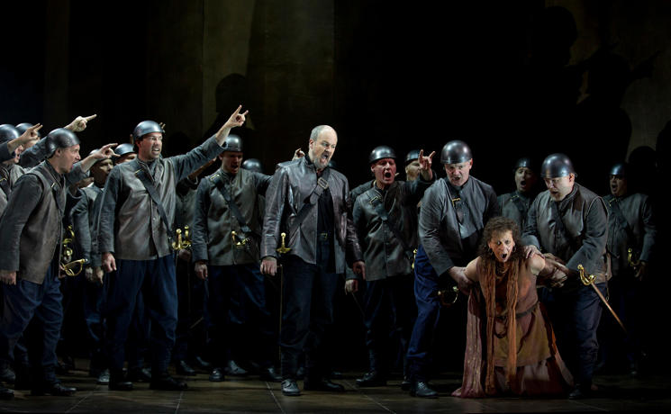 Il_trovatore_Carousel_Image3.jpg