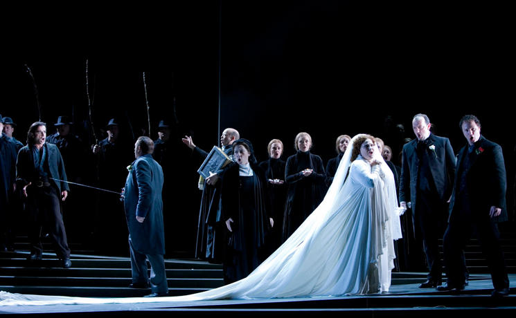 Lucia_di_Lammermoor_Carousel_Image2.jpg