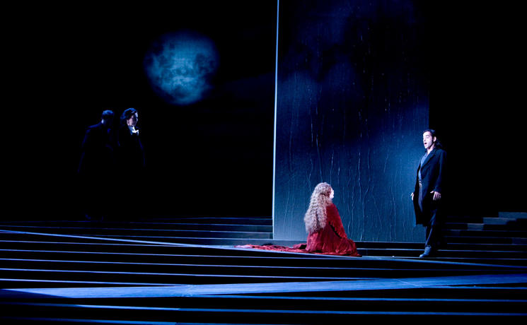 Lucia_di_Lammermoor_Carousel_Image3.jpg