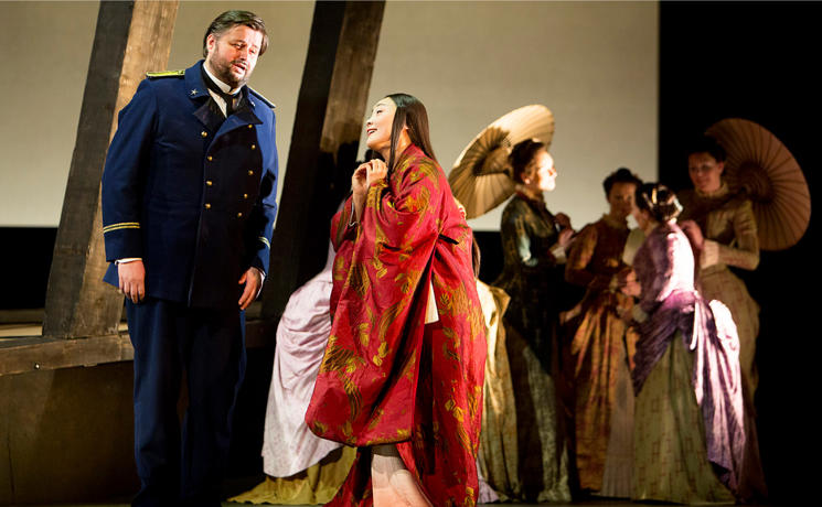 Madama_Butterfly_Carousel_Image6.jpg