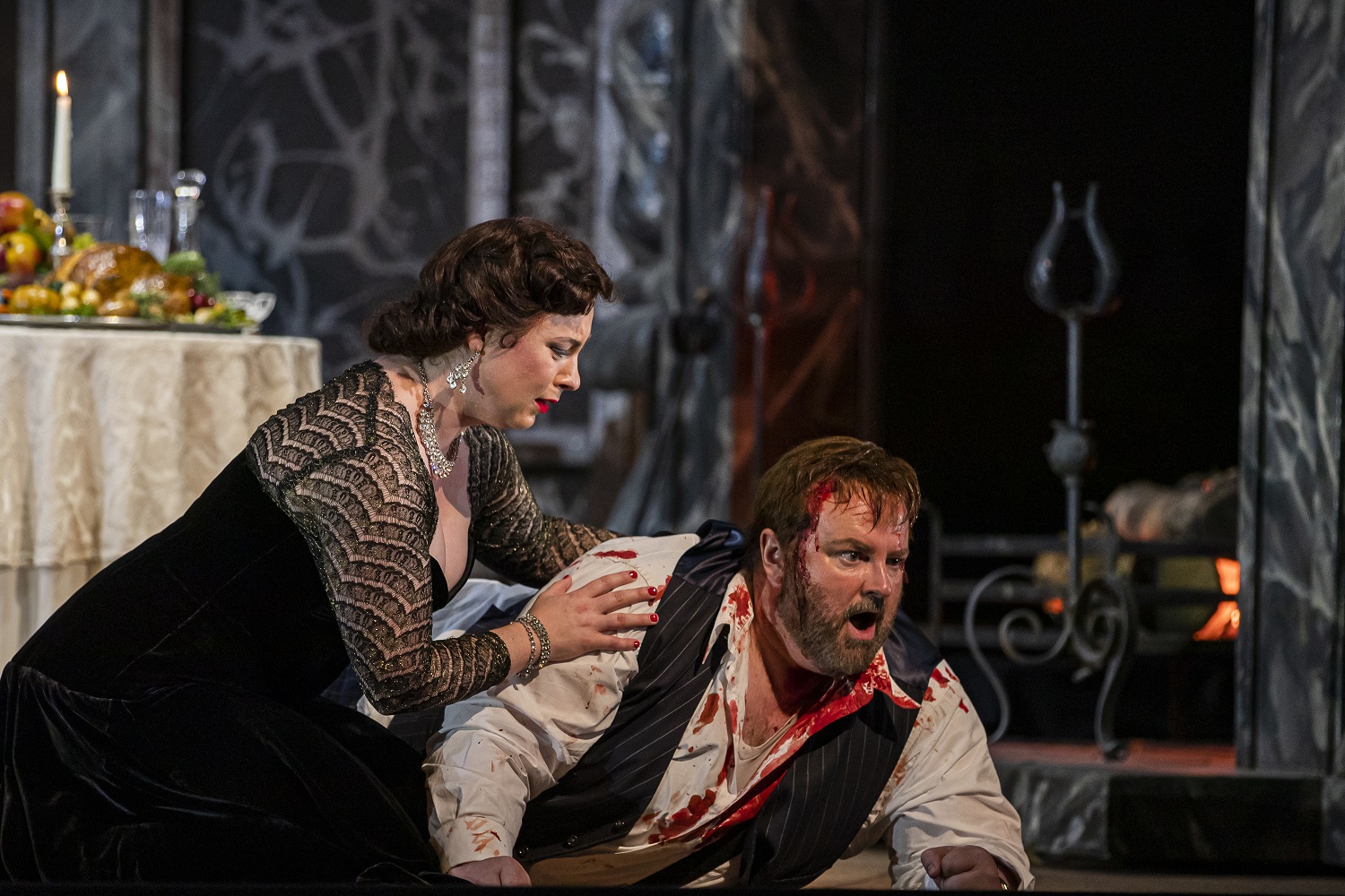 Natalya Romaniw as Tosca and Gwyn Hughes Jones as Cavaradossi. Scottish Opera 2019. Credit James Glossop..JPG (1)