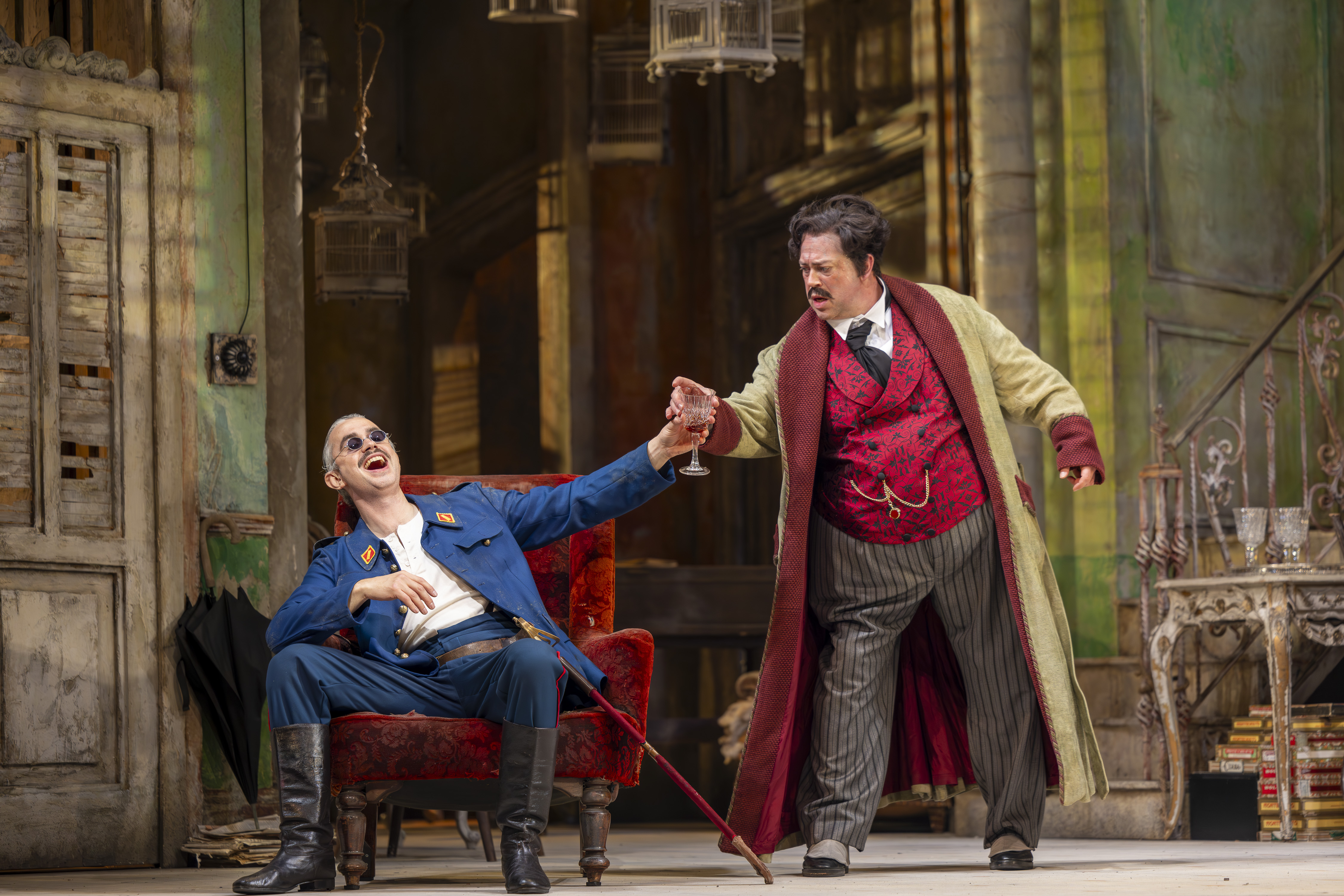 Anthony Gregory (Count Almaviva) and David Stout (Doctor Bartolo) in The Barber of Seville. Scottish Opera 2023. Credit James Glossop.
