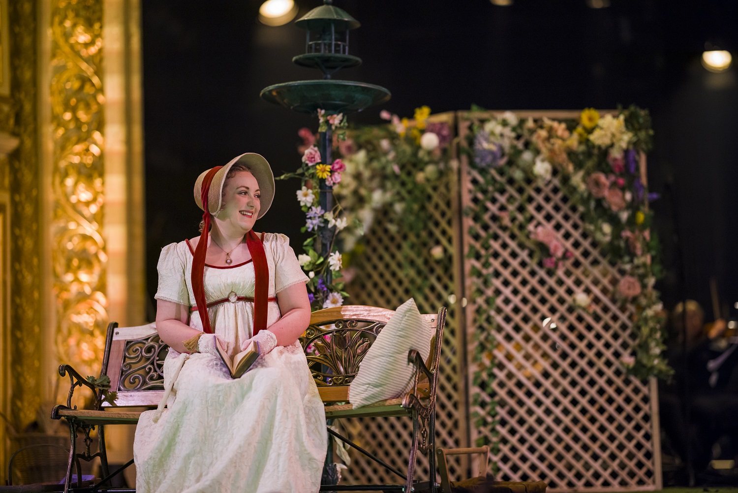 Catriona Hewitson in L'elisir D'amore. Scottish Opera 2021. Credit James Glossop (3).JPG