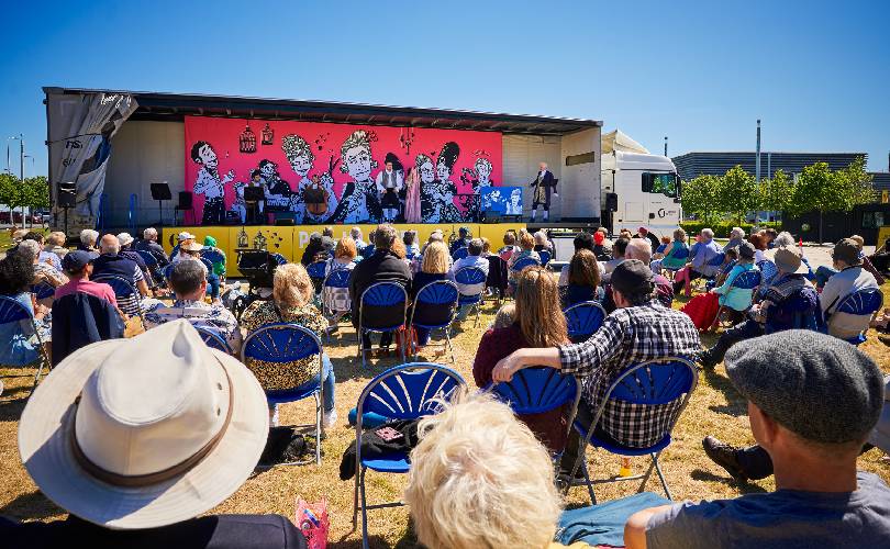 Pop-up Opera - A Little Bit of Figaro. Credit Fraser Band