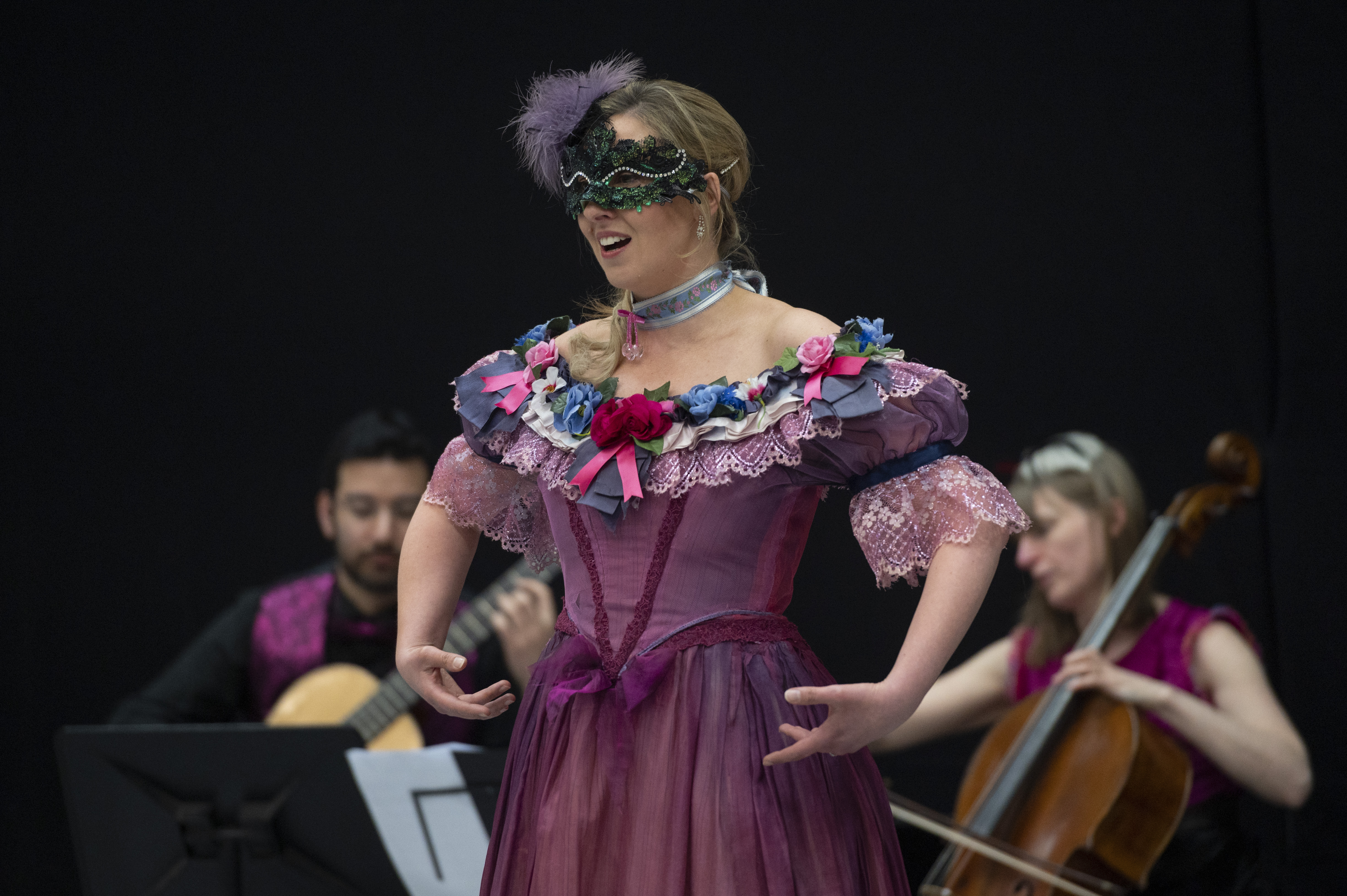 Jessica Leary in Scottish Opera's Pop-up Opera performance of Die Fledermaus. Credit Kirsty Anderson..JPG