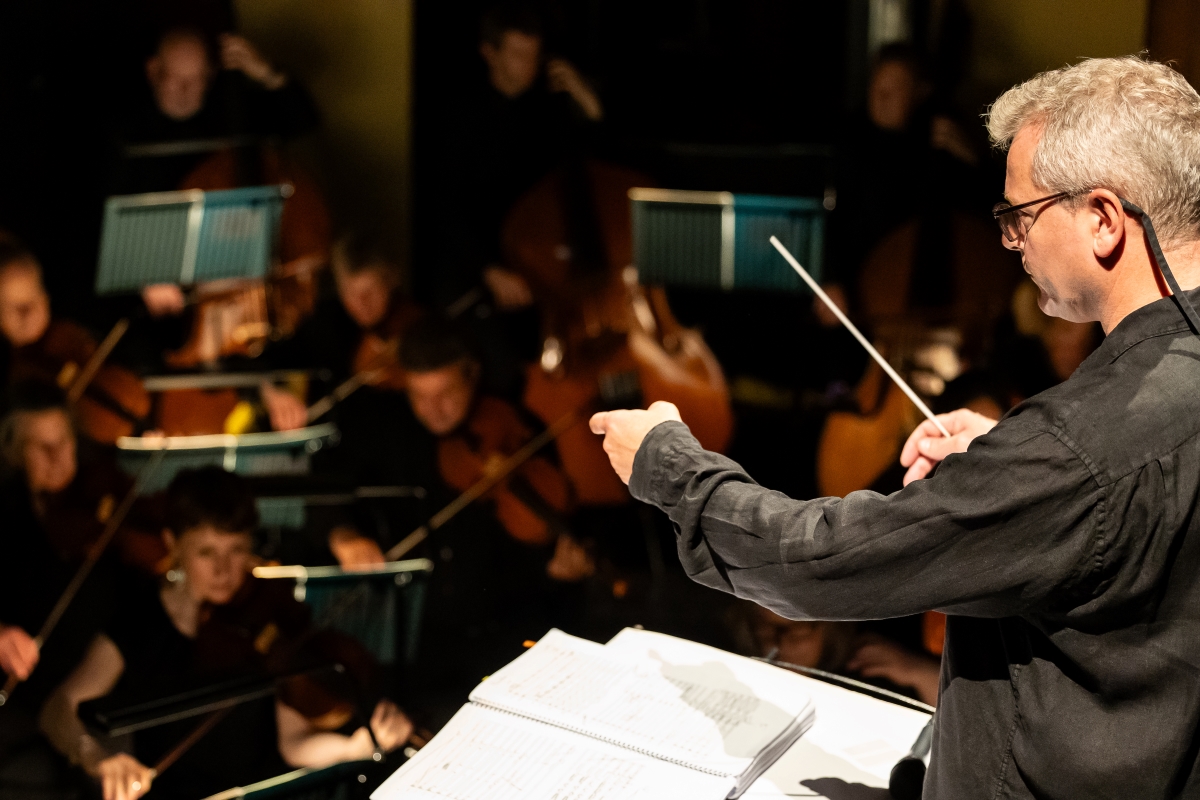 Stuart Stratford Conducts The Orchestra Of Scottish Opera. Credit Sally Jubb.