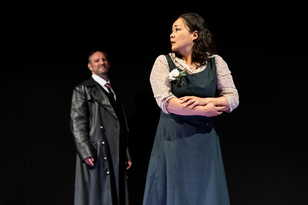 Brad Cooper (Apollo) And Hye Youn Lee (Daphne) In Daphne. Scottish Opera 2023. Credit Sally Jubb.